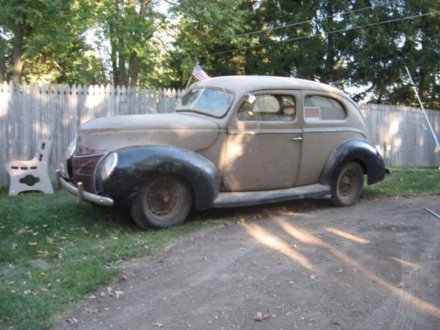 1939 ford 2 door deluxe sedan