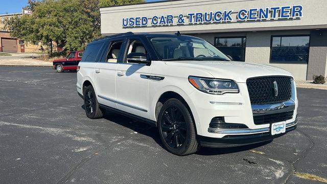 2022 lincoln navigator l black label