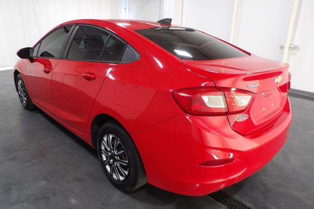 2018 chevrolet cruze ls
