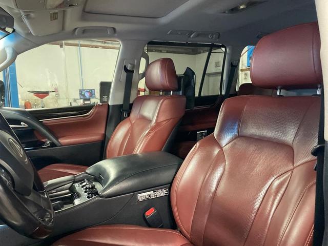 2017 lexus lx 570 base