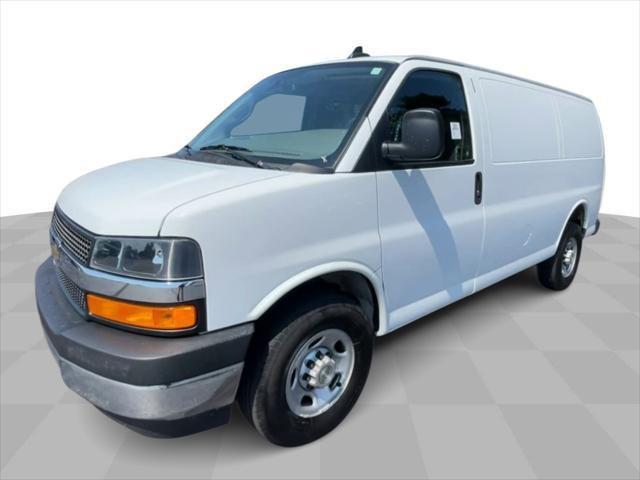 2022 chevrolet express 2500 work van