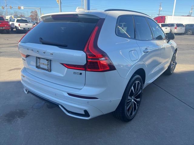 2024 volvo xc60 b5 plus dark theme