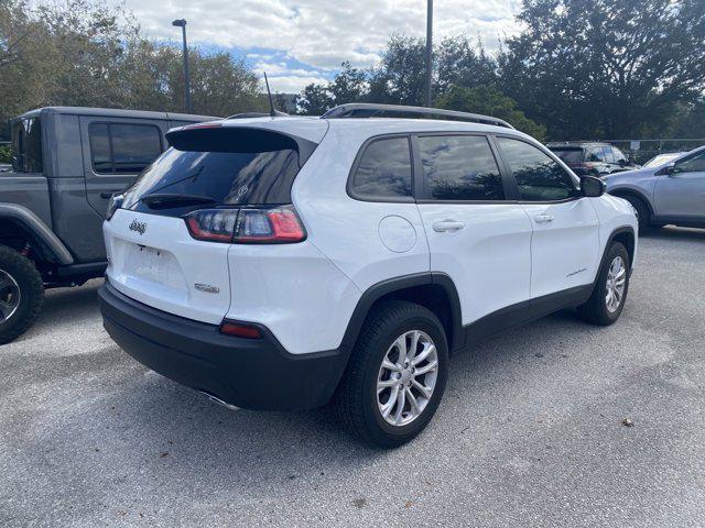 2022 jeep cherokee latitude lux