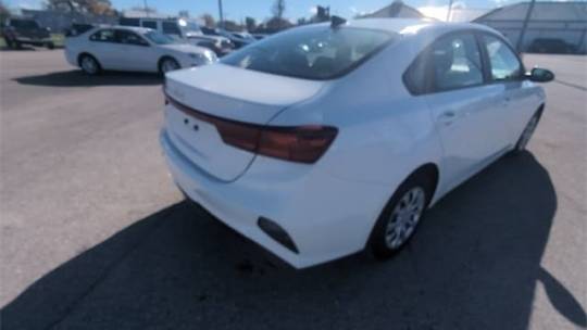 2023 kia forte lx
