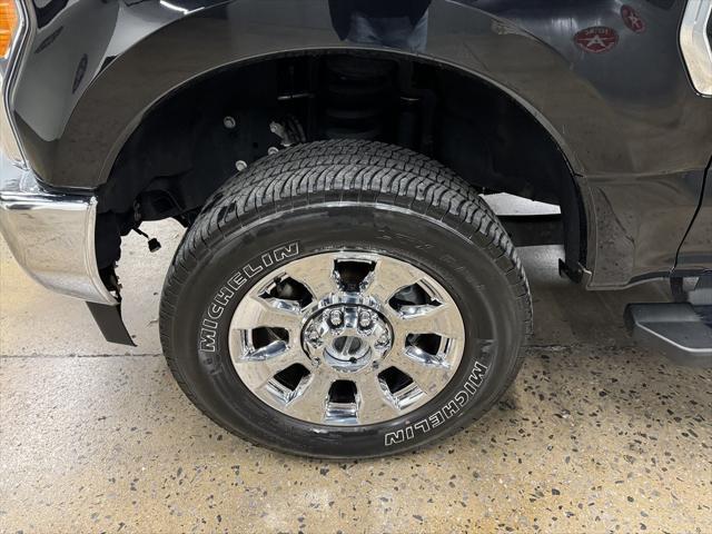 2019 ford f-350 lariat