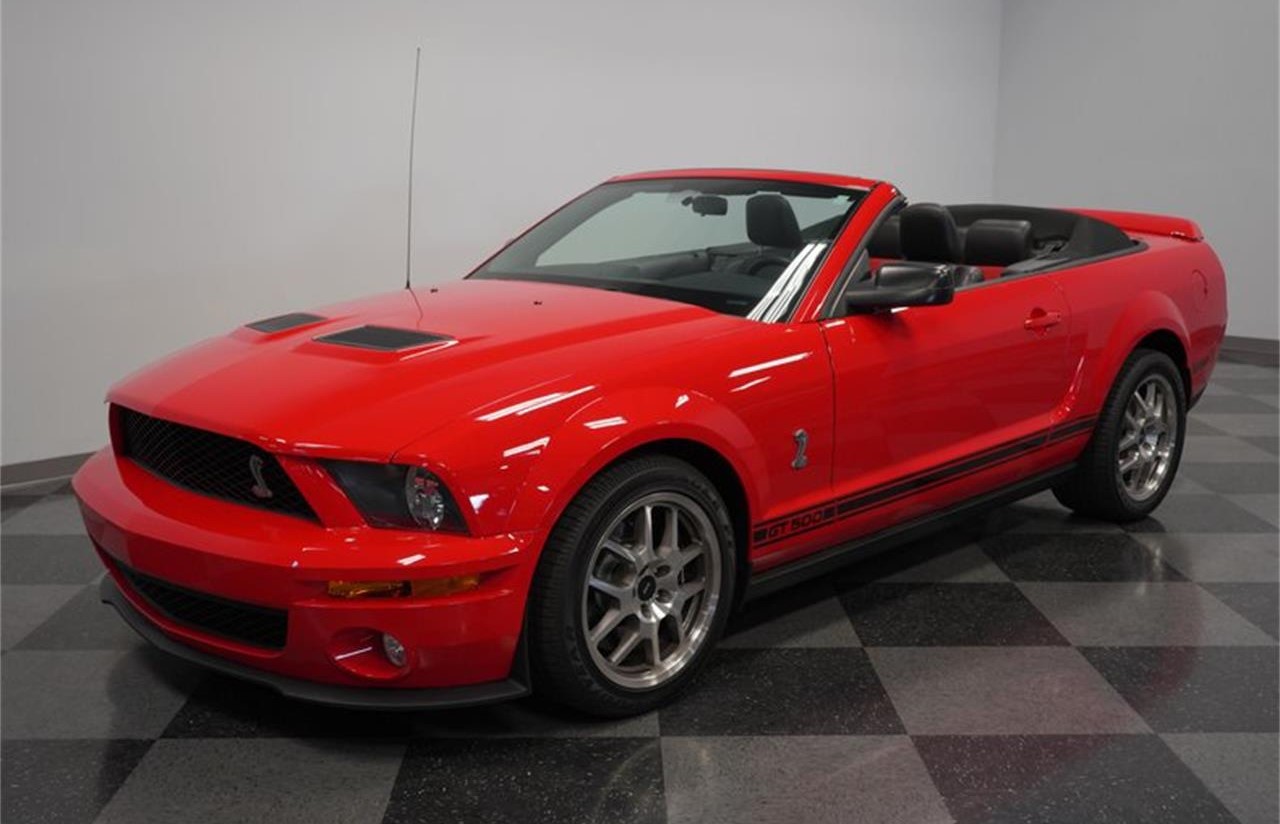 2008 ford mustang
