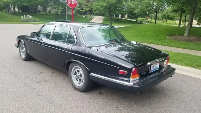 1987 jaguar xj6 sedan 4-door 4.2l black only 76k miles loaded no reserve!!
