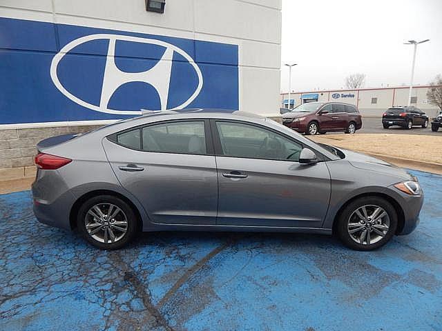 2018 hyundai elantra sel sel 4dr sedan pzev (us for sale in oklahoma city, oklahoma