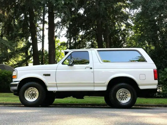 1993 ford bronco xlt 4x4 2dr suv 302 5.0'liter v8 only 170k all orig rust free