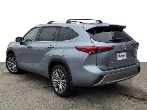 2021 toyota highlander platinum in saginaw, michigan