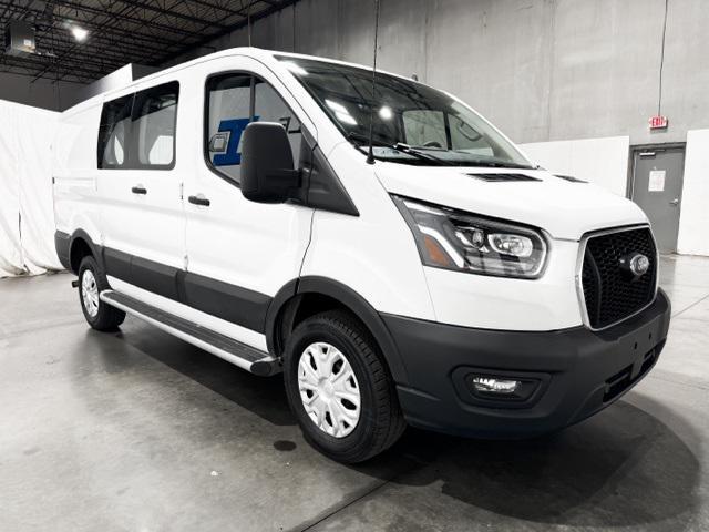 2023 ford transit-250 base