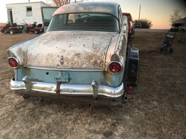 1955 ford fairlane 4 door