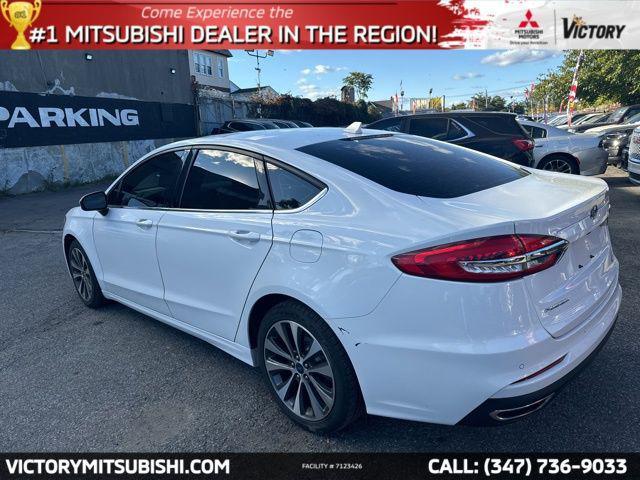 2019 ford fusion se