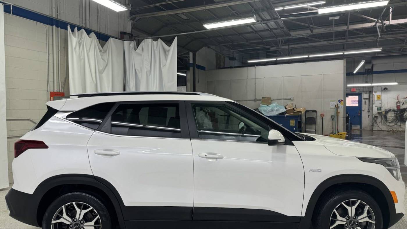 2022 kia seltos ex