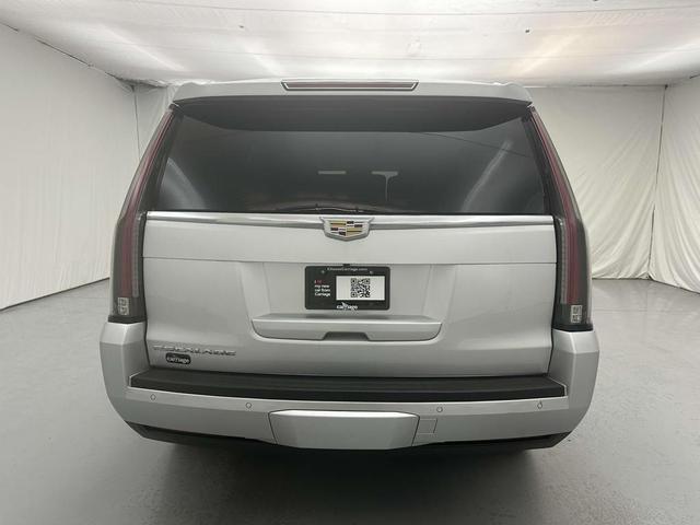 2016 cadillac escalade standard