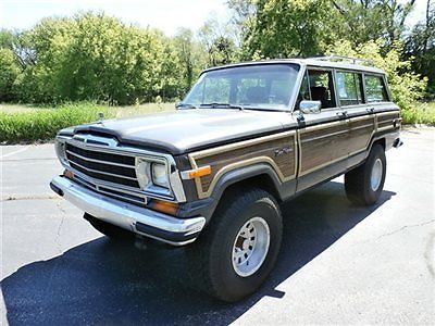 1988 jeep grand wagoneer -- great for off road -- no reserve