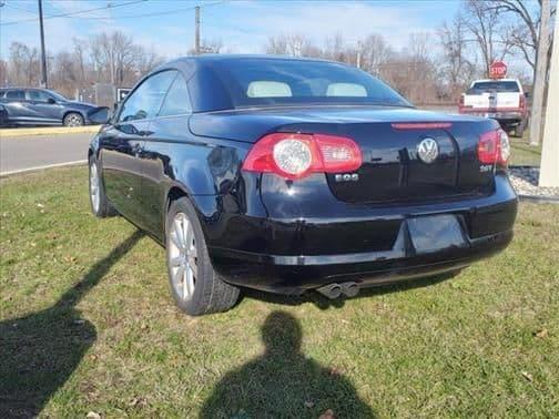 2010 volkswagen eos in chicago, illinois