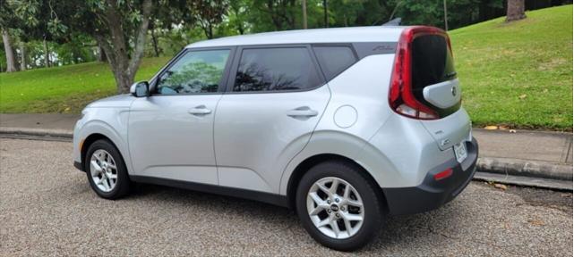 2020 kia soul lx
