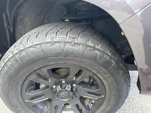 2019 toyota tacoma sr