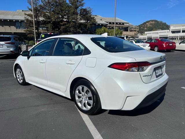 2024 toyota corolla le