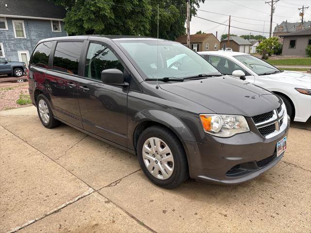 2018 dodge grand caravan se