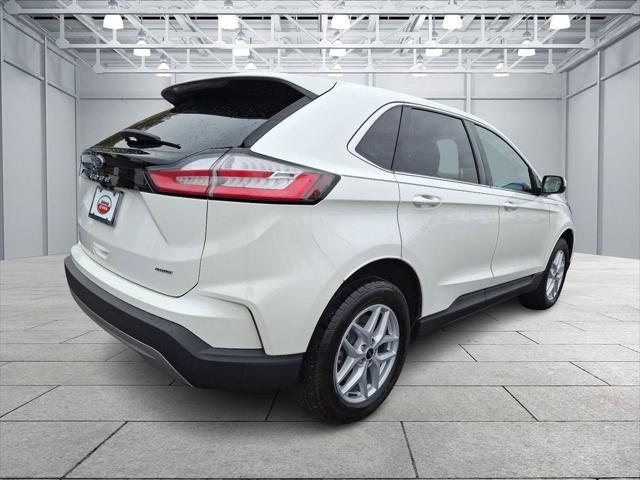 2022 ford edge sel