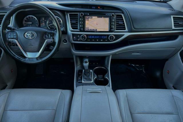 2015 toyota highlander limited platinum