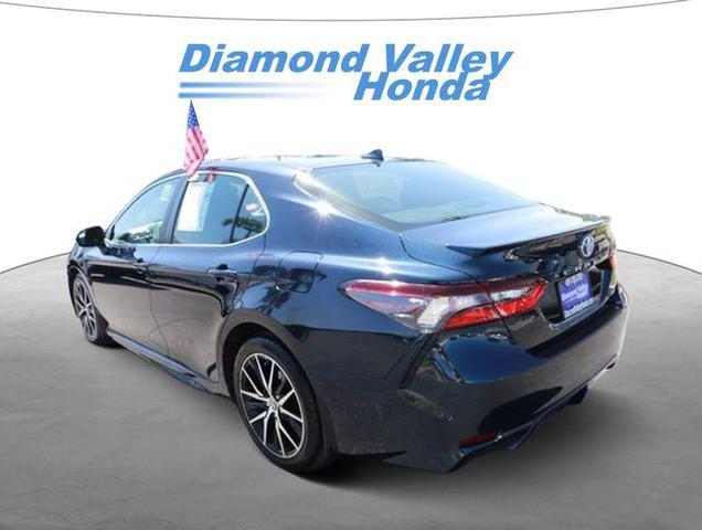 2021 toyota camry se