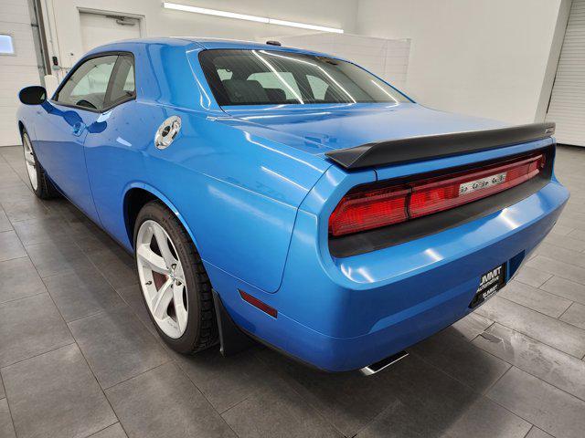 2010 dodge challenger srt8