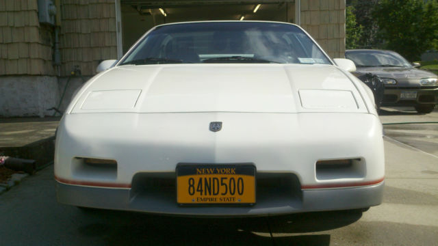 1984 fiero indy pace car