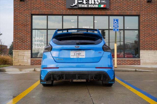 2017 ford focus rs base
