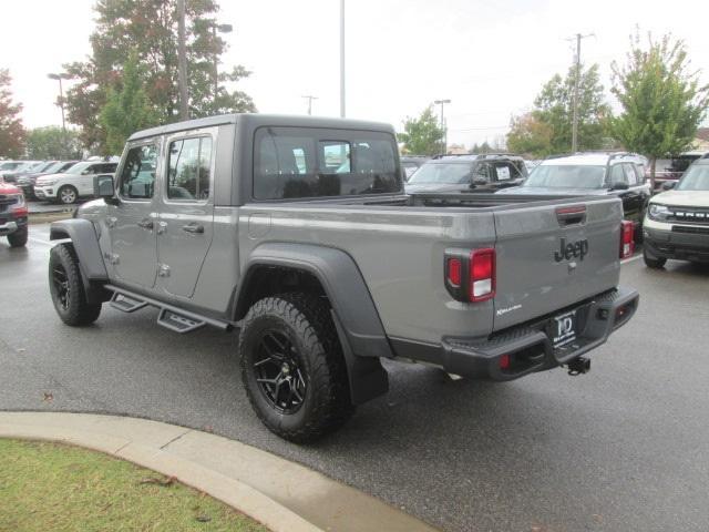 2023 jeep gladiator sport