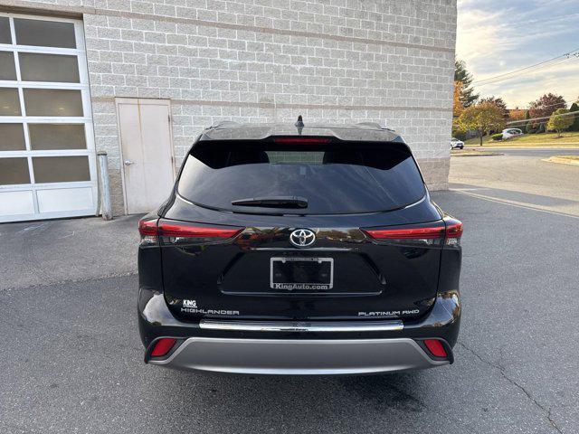 2021 toyota highlander platinum