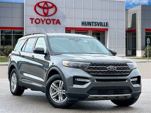 2023 ford explorer xlt