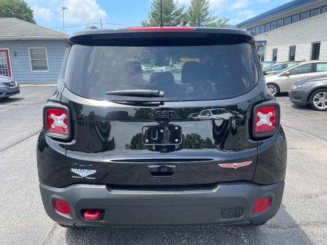 2023 jeep renegade trailhawk