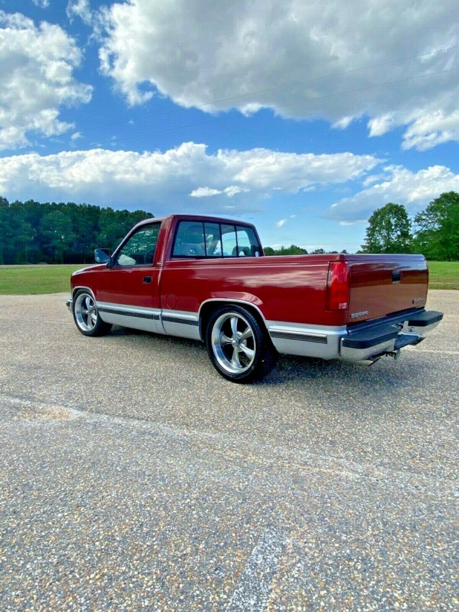 1992 gmc sierra 52k miles lowered cold a/c cruiser