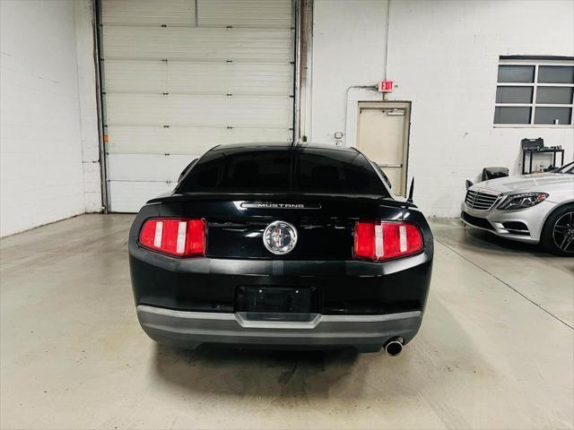 2010 ford mustang premium