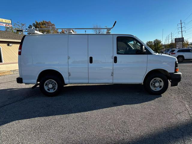 2017 chevrolet express 3500 work van