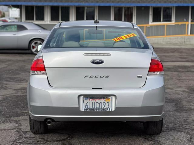 2010 ford focus se