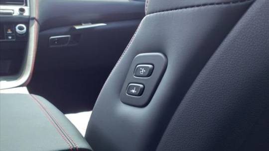 2025 Genesis G70