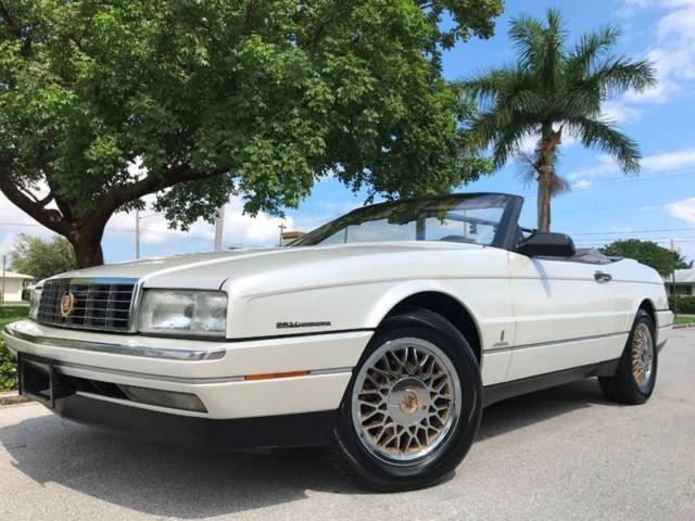 1993 cadillac allante base 2dr convertible 51497 miles pearl white convertible 4