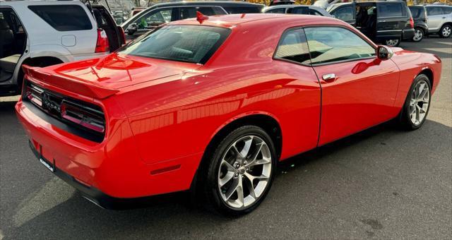 2020 dodge challenger sxt