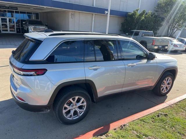 2022 jeep grand cherokee limited x