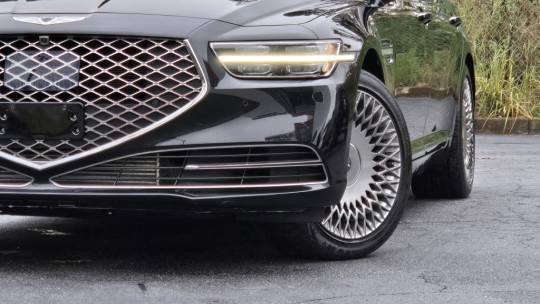 2021 Genesis G90