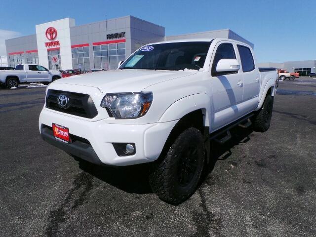2015 toyota tacoma v6 4x4 v6 4dr double cab 5.0 ft sb 6m for sale in atlantic city, wyoming