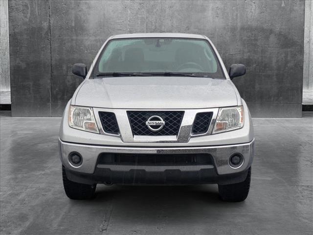 2011 nissan frontier sv