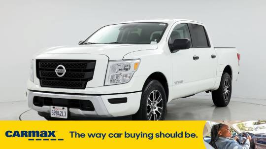 2022 Nissan Titan