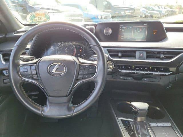 2019 lexus ux 200 base in van nuys, california