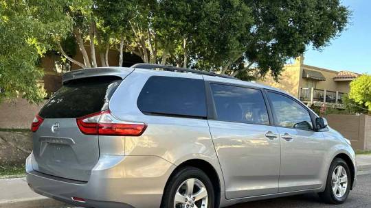 2017 Toyota Sienna