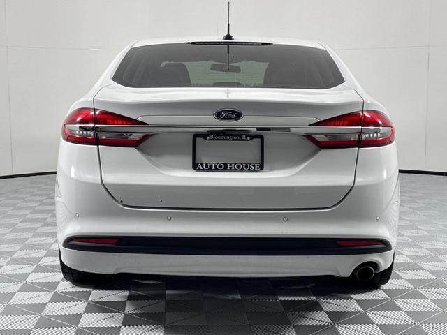 2017 ford fusion se